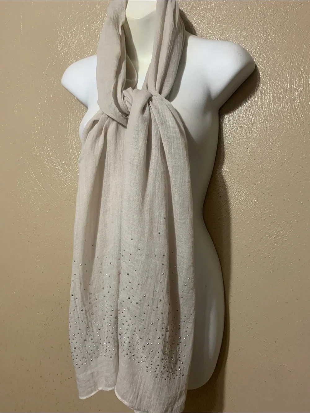 15. Everyday Wear Embellished Cream Scarf with Subtle Silver Bead Detail NWT